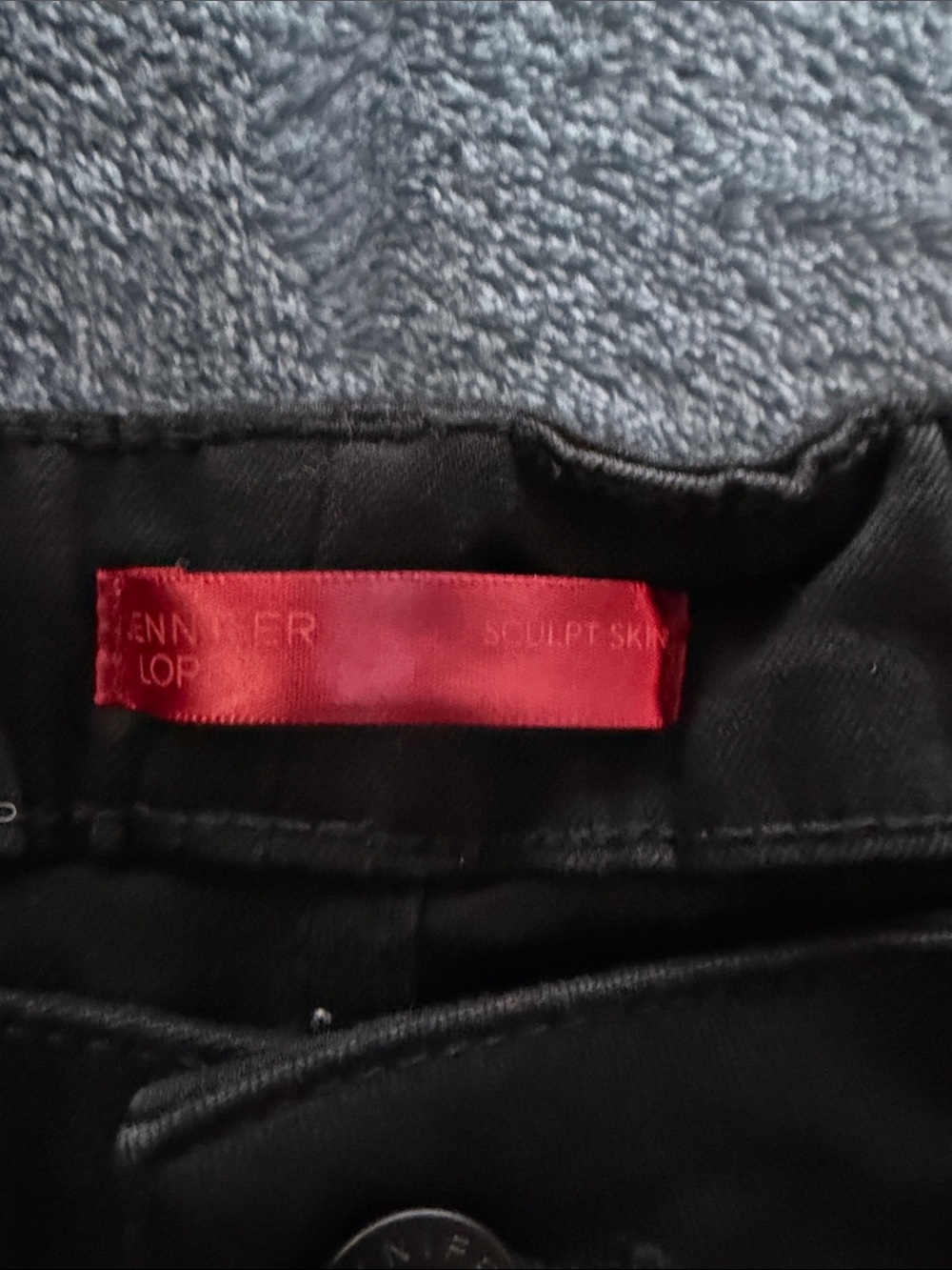 Jennifer Lopez Black Skinny Mid-Rise Jeans - Sleek Stretch Fit - Picture 5 of 10